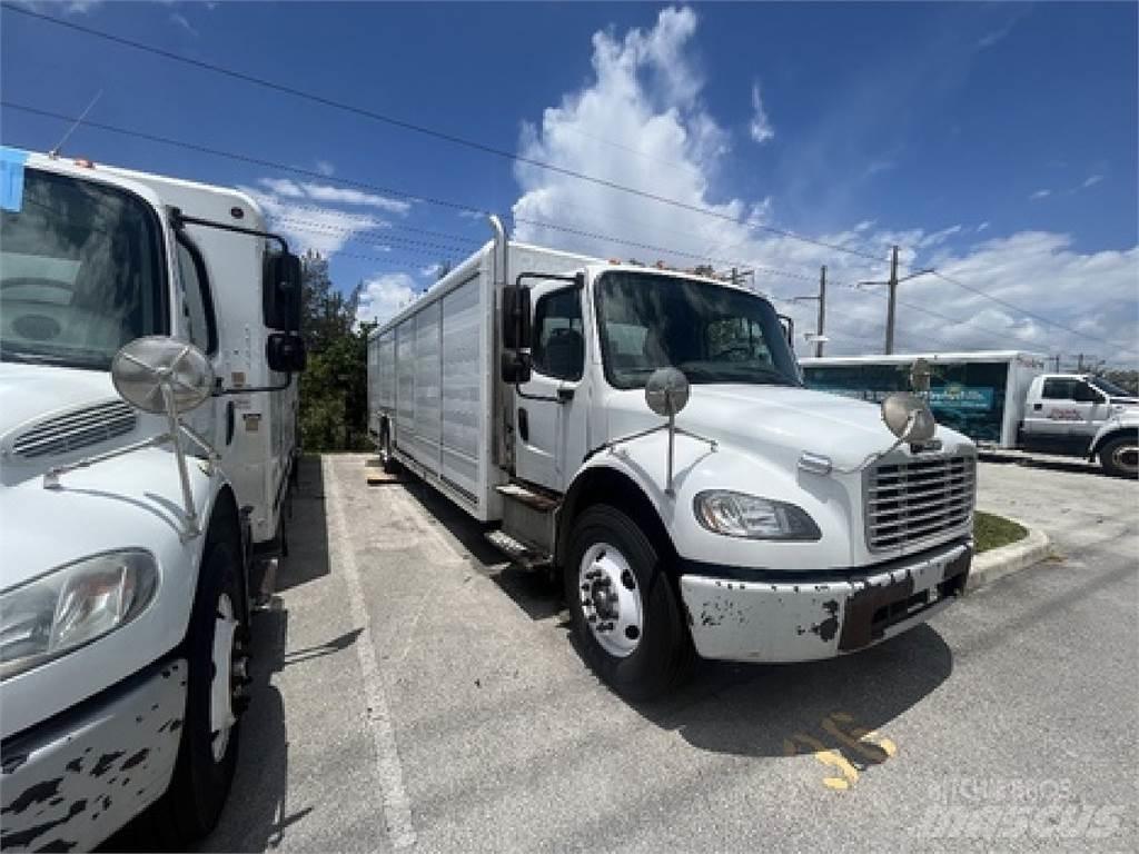 Freightliner M2106 Beverage trucks
