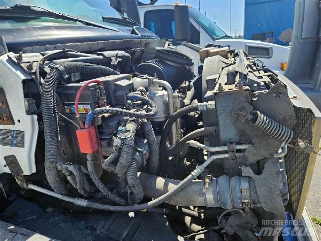 GMC C7500 Box trucks