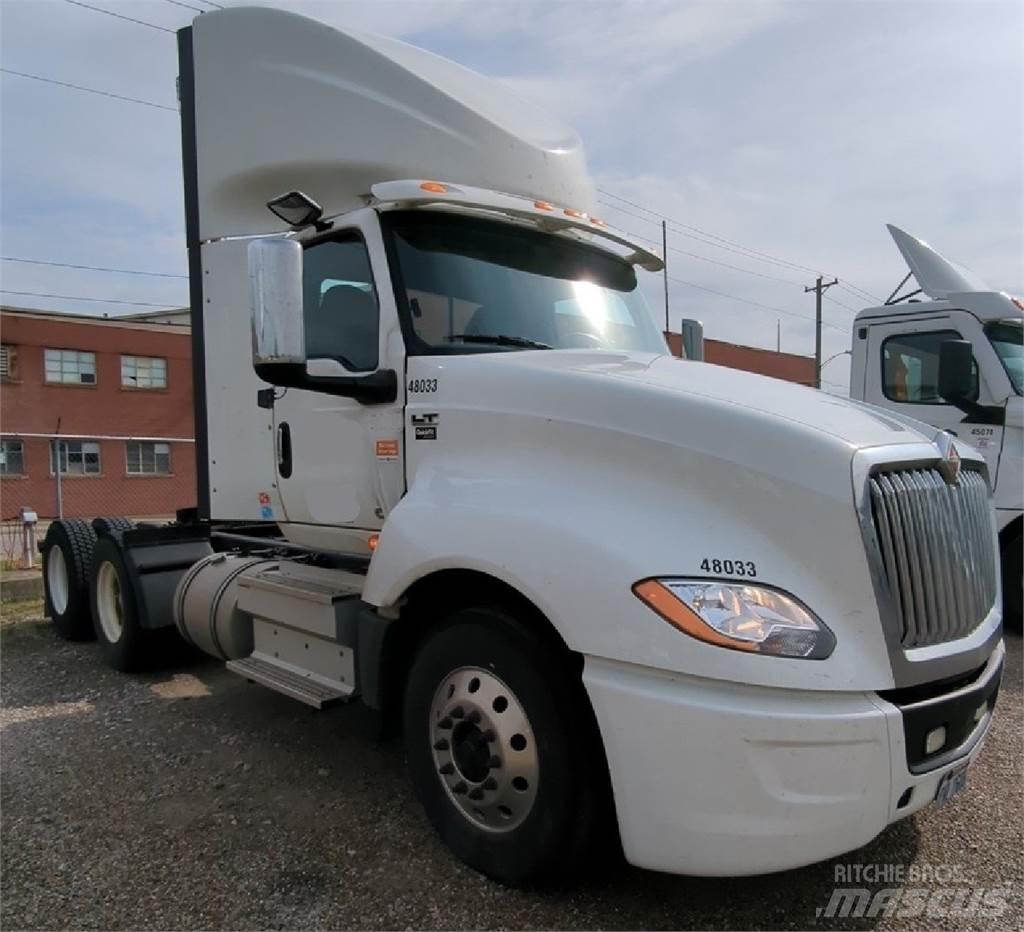 International LT Prime Movers