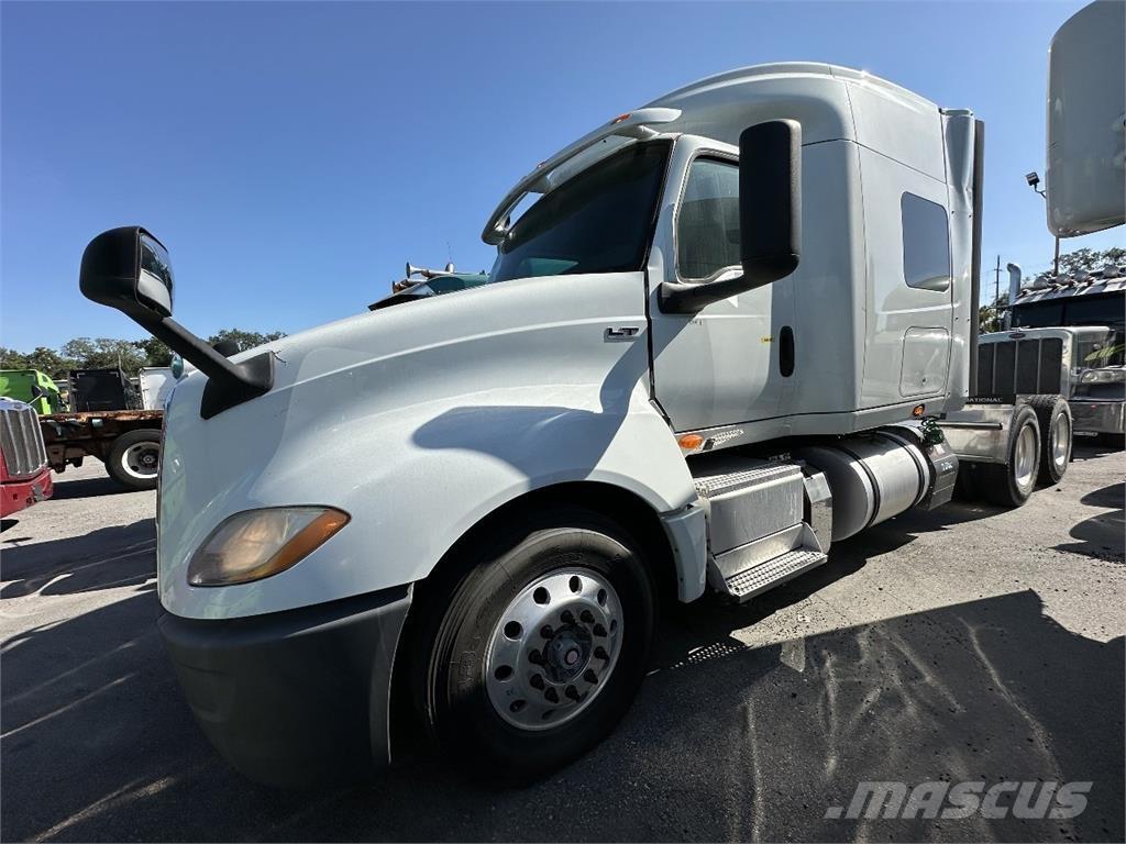 International LT625 Prime Movers