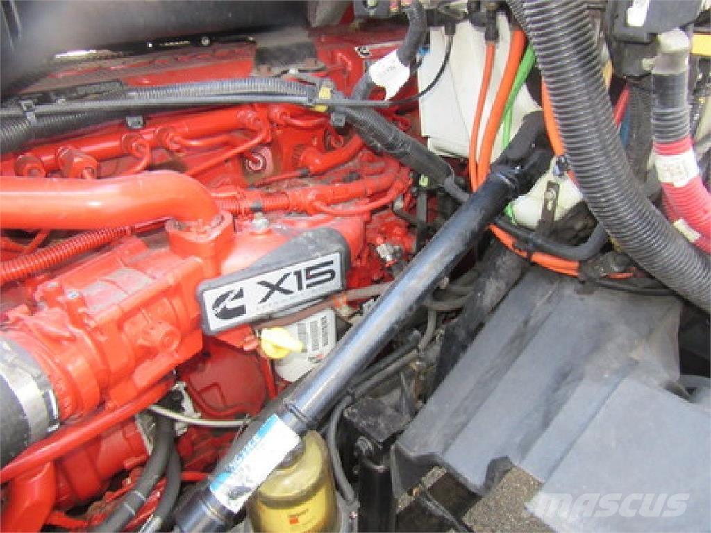 International LT625 Prime Movers