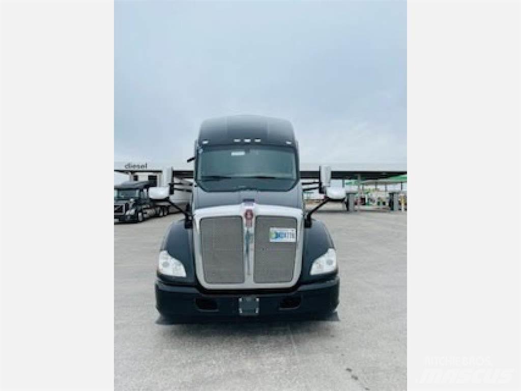 Kenworth T680 Prime Movers