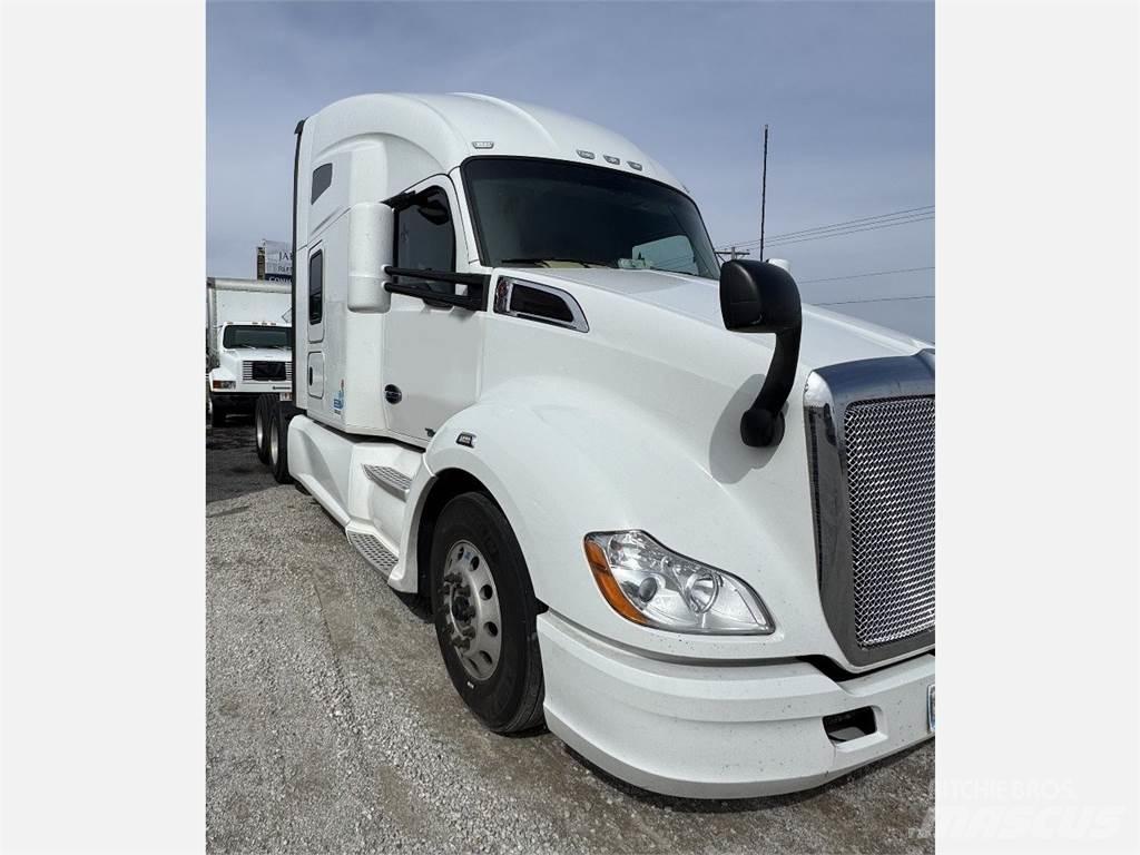 Kenworth T680 Prime Movers