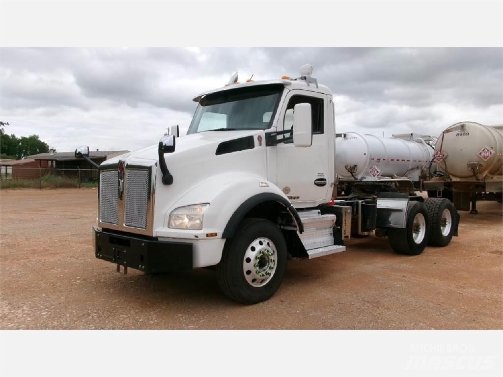 Kenworth T880 Prime Movers