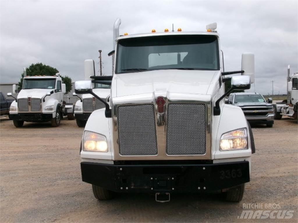 Kenworth T880 Prime Movers