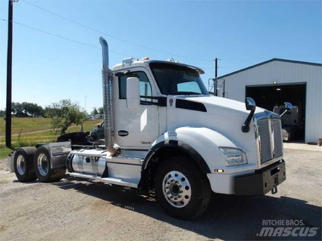 Kenworth T880 Prime Movers