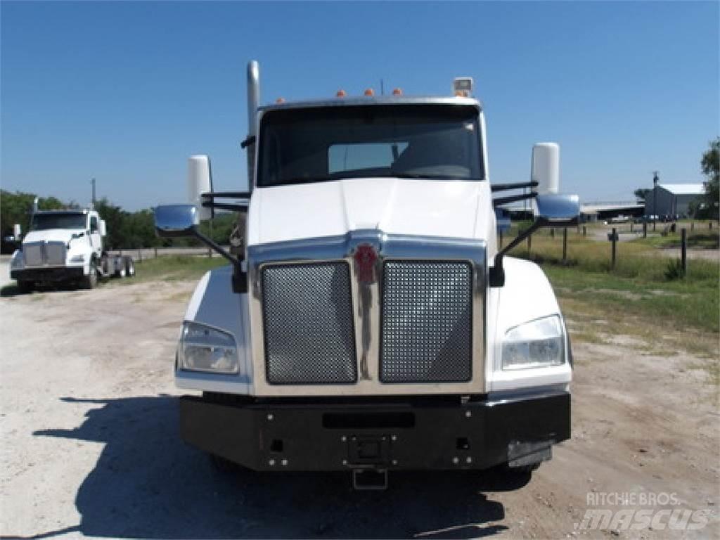 Kenworth T880 Prime Movers
