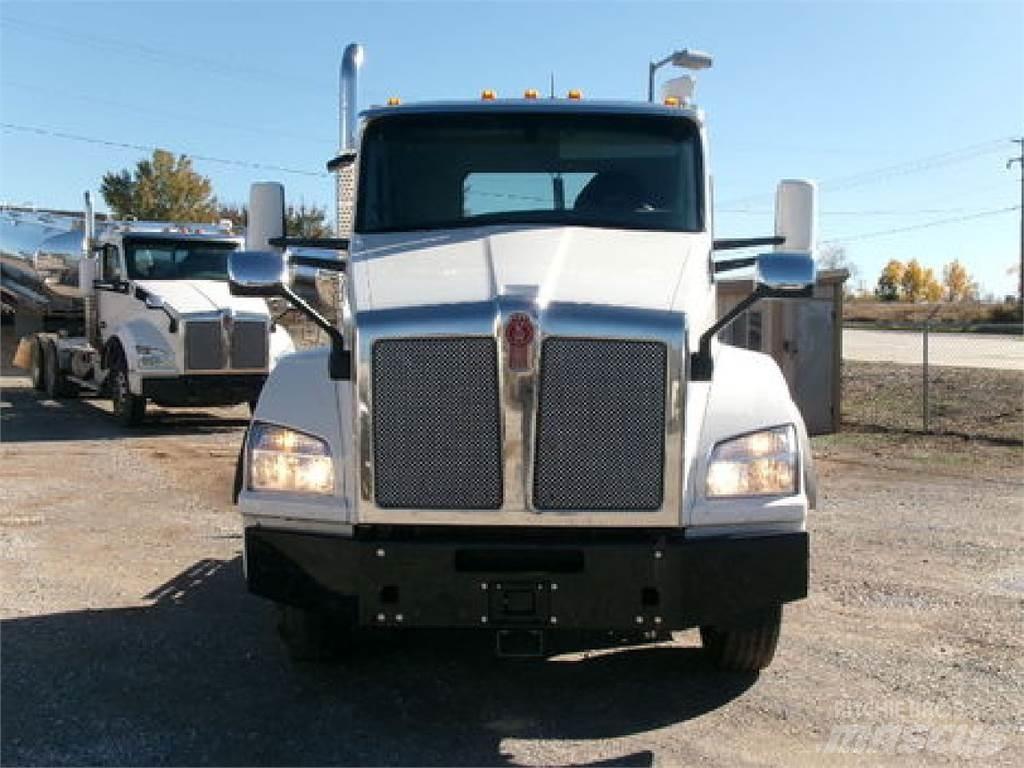 Kenworth T880 Prime Movers