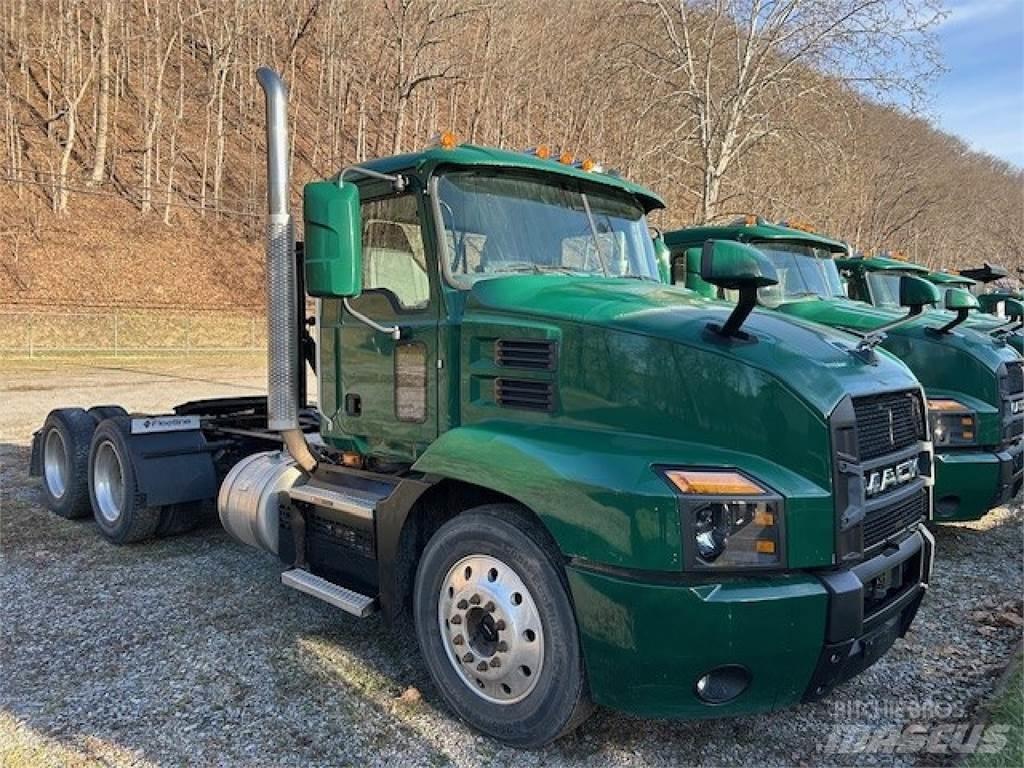 Mack AN64T Prime Movers
