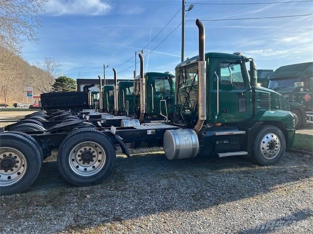 Mack AN64T Prime Movers