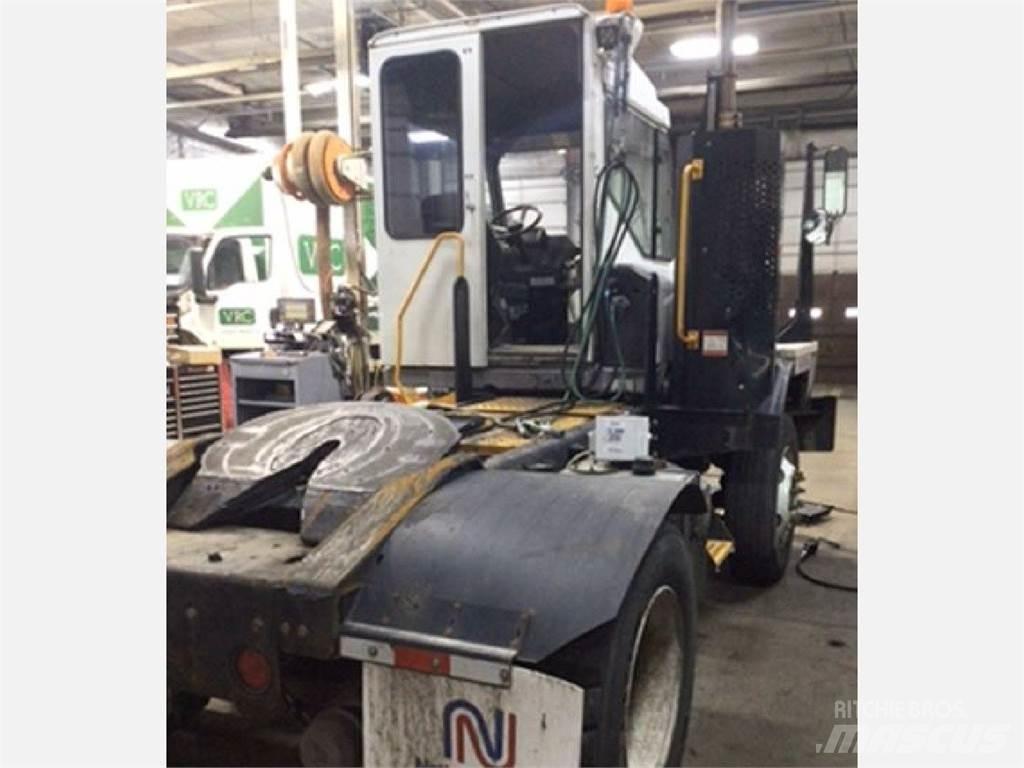 Ottawa T2 4x2 Terminal tractors