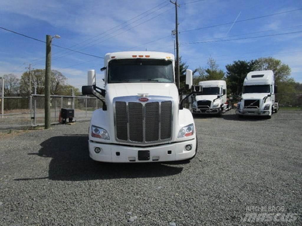 Peterbilt 579 Prime Movers