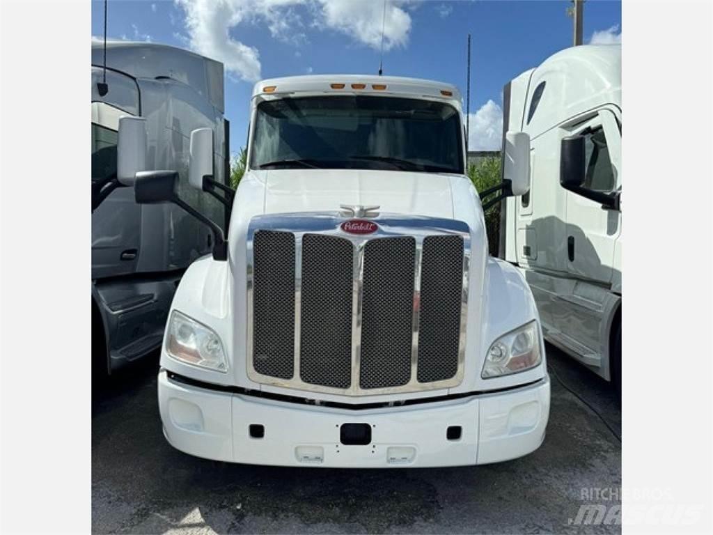 Peterbilt 579 Prime Movers