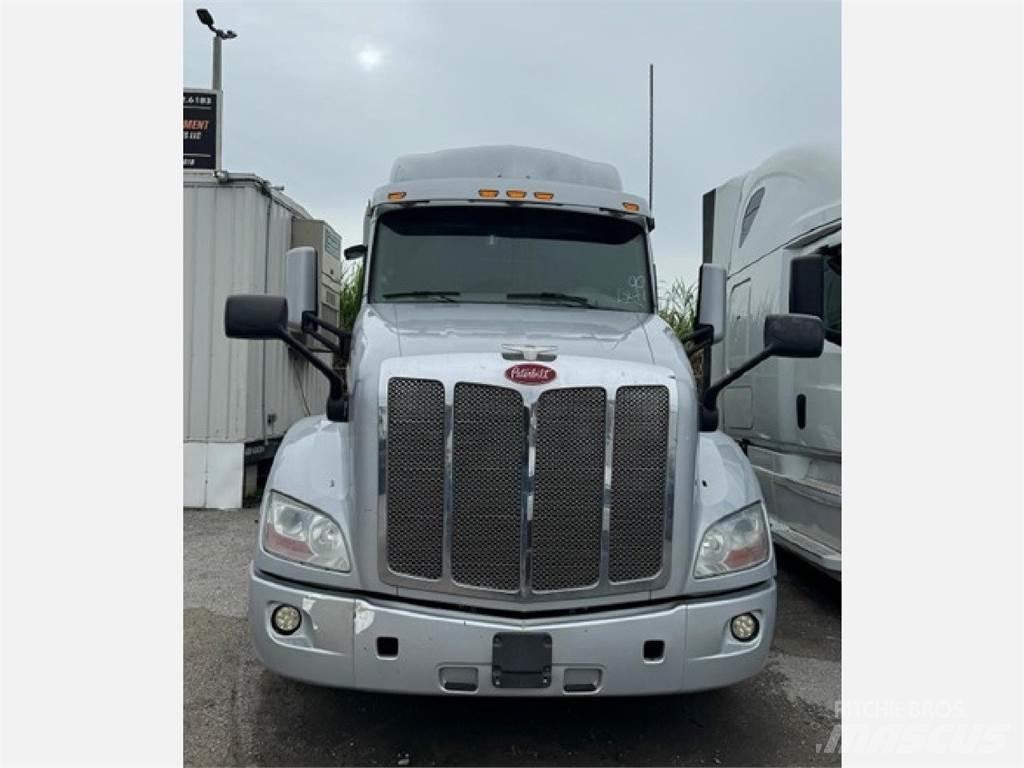 Peterbilt 579 Prime Movers