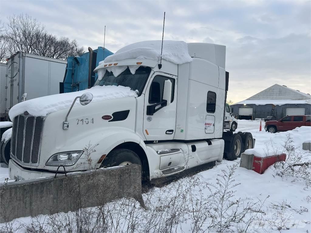 Peterbilt 579 Prime Movers