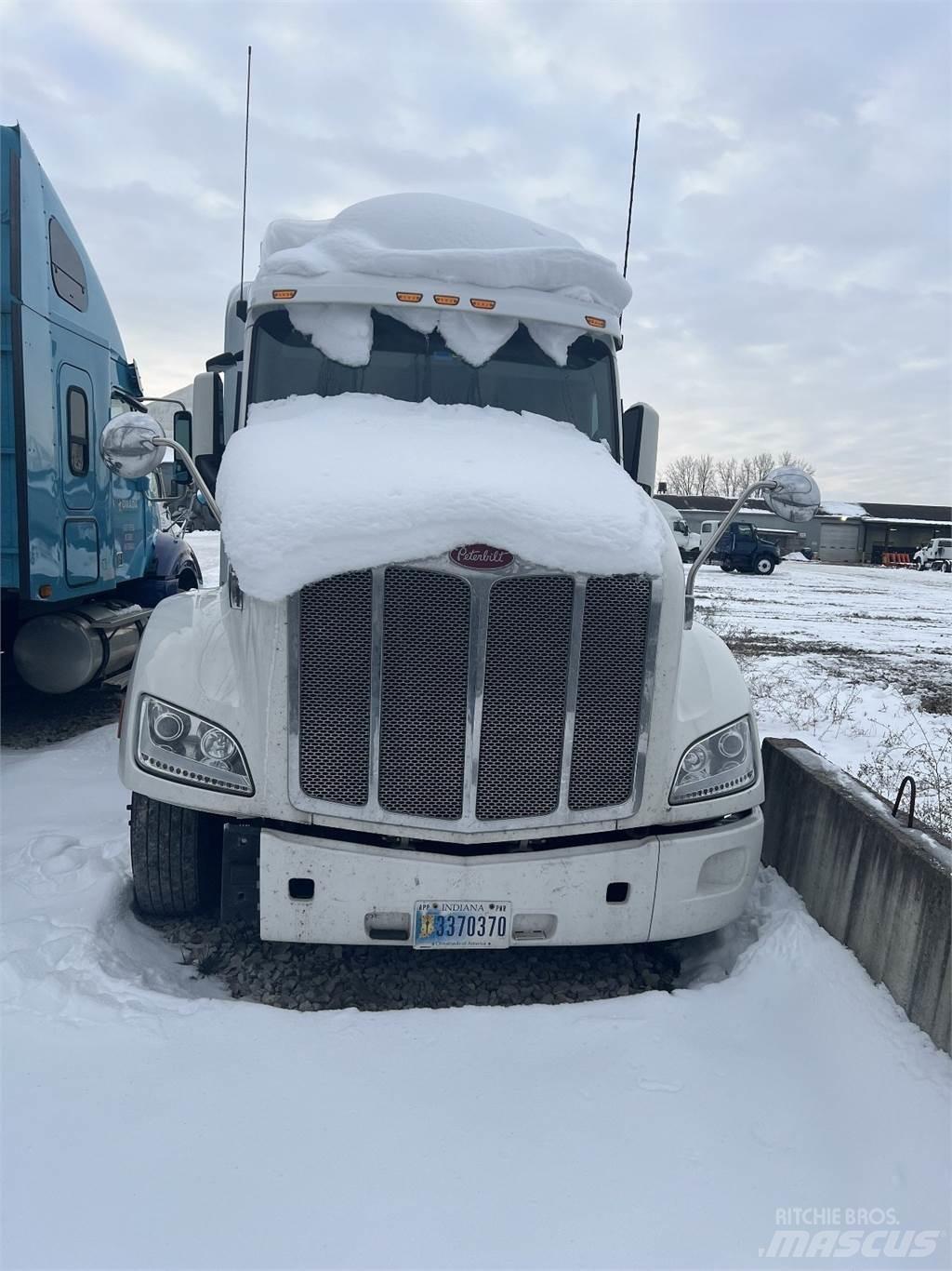 Peterbilt 579 Prime Movers