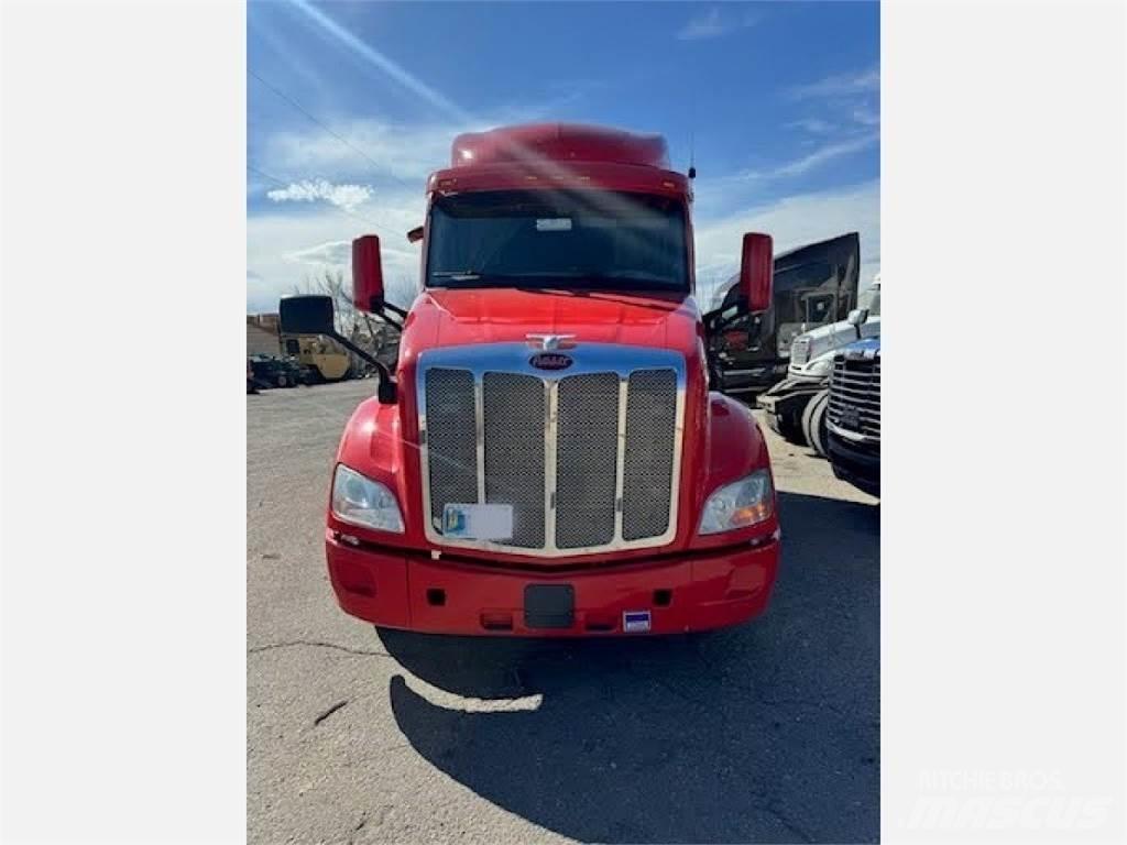 Peterbilt 579 Prime Movers