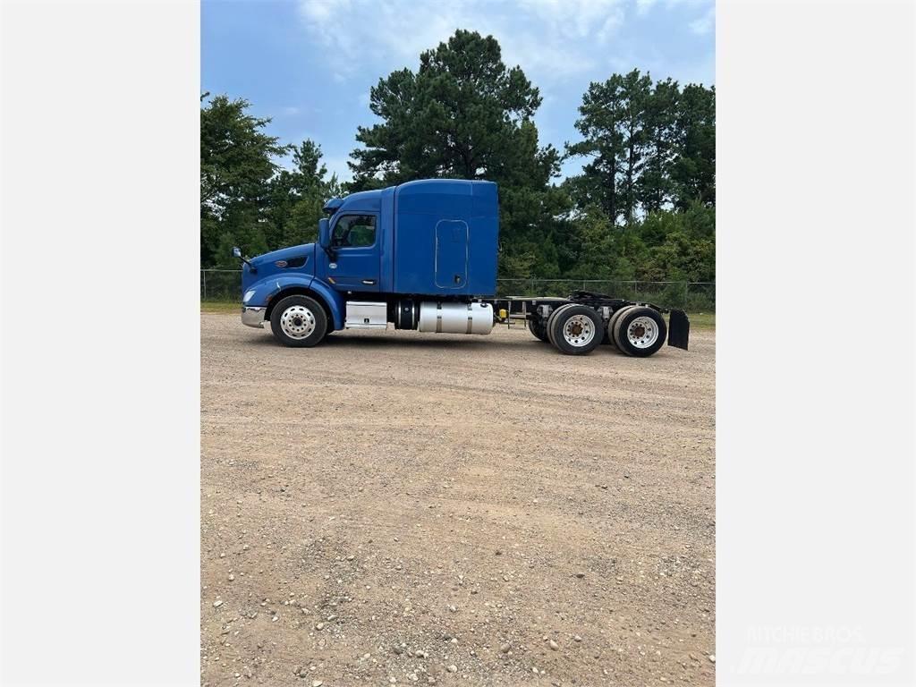 Peterbilt 579 Prime Movers