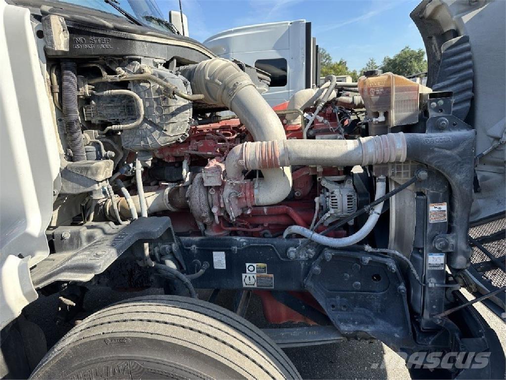 Peterbilt 579 Prime Movers