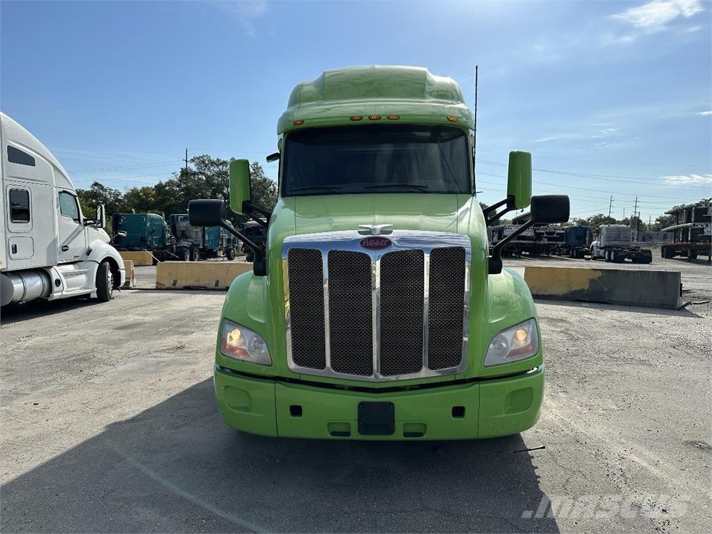 Peterbilt 579 Prime Movers