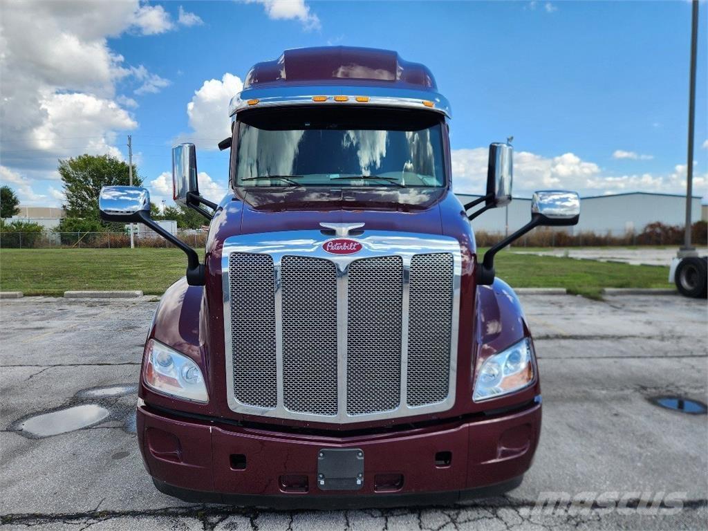 Peterbilt 579 Prime Movers