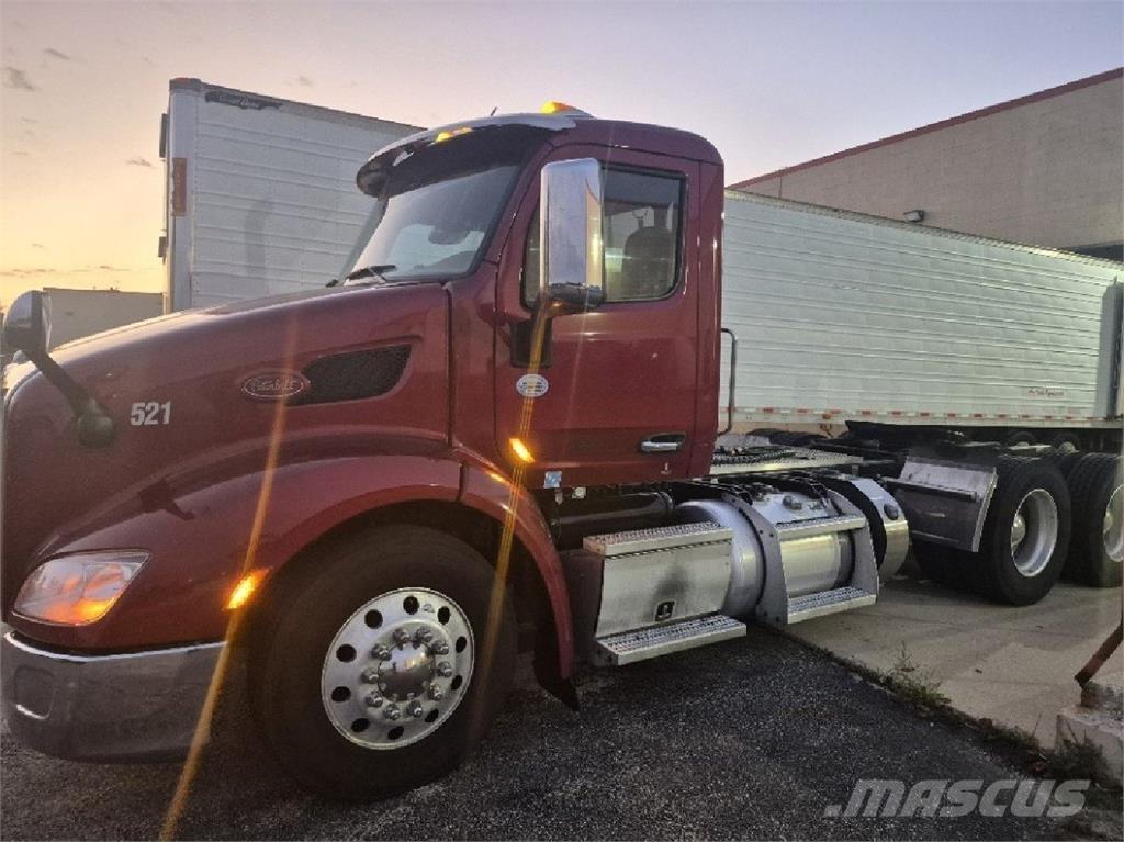 Peterbilt 579 Prime Movers