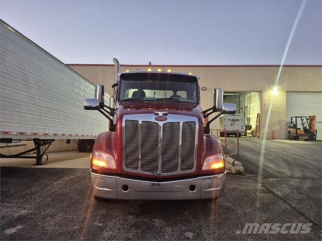 Peterbilt 579 Prime Movers