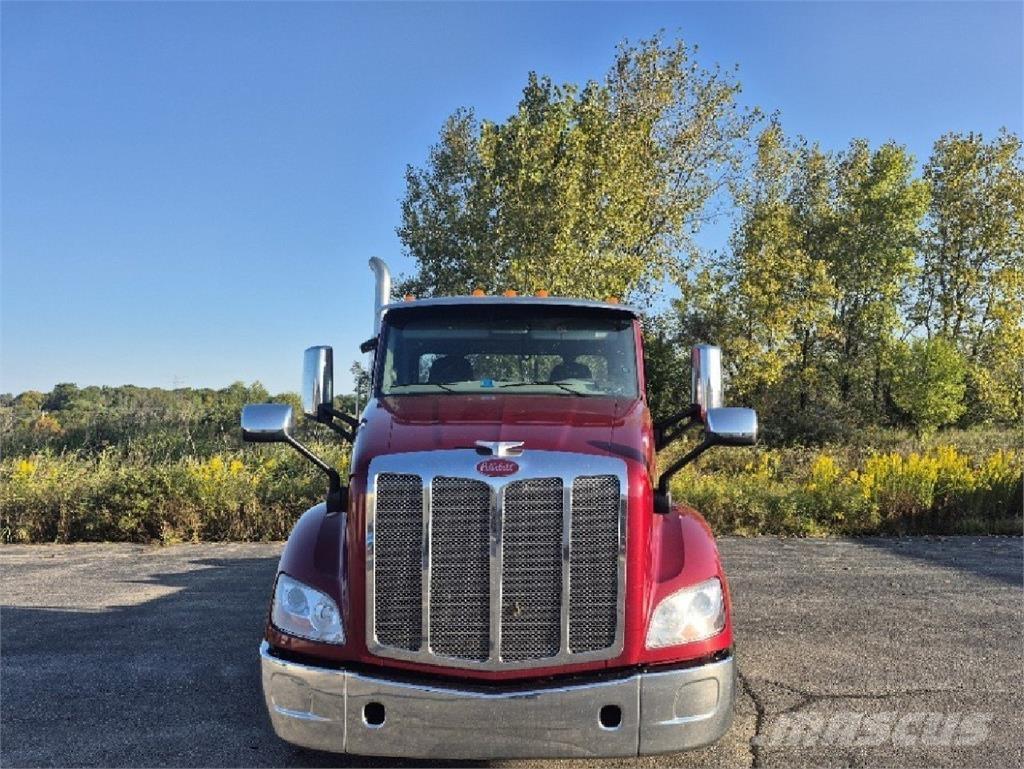 Peterbilt 579 Prime Movers