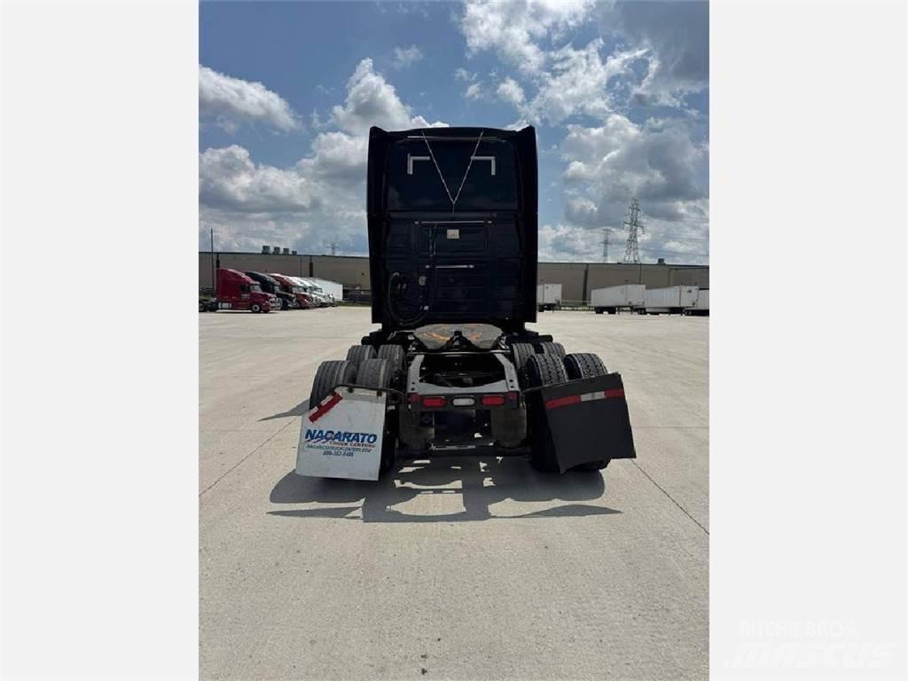 Volvo VNL 760 Prime Movers
