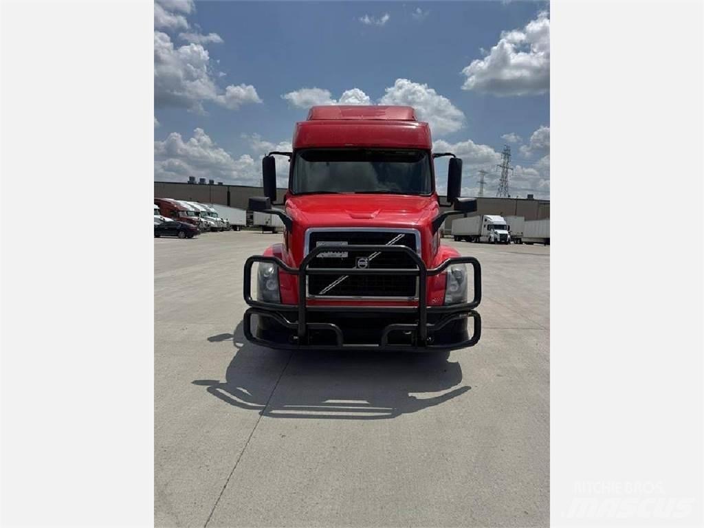 Volvo VNL 860 Prime Movers