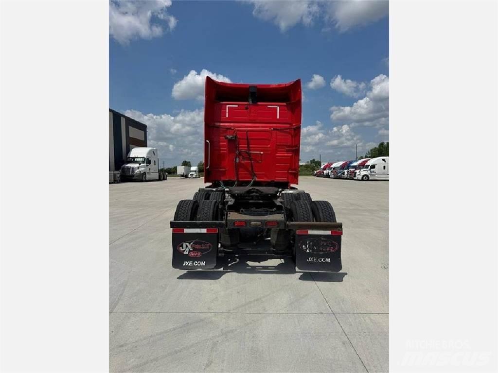 Volvo VNL 860 Prime Movers