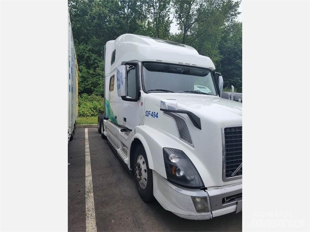 Volvo VNL64T780 Prime Movers