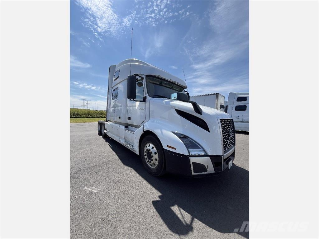 Volvo VNL860 Prime Movers