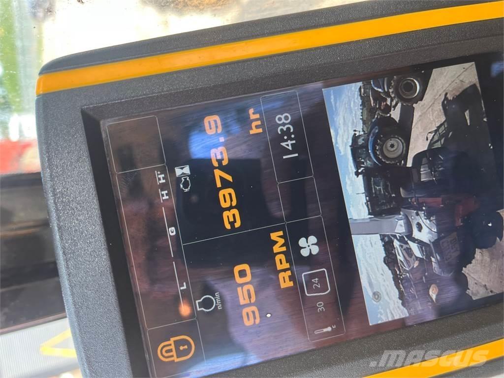 JCB JS130 LC Crawler excavators