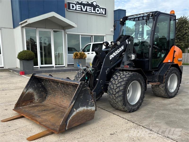 Develon DL60-7 Wheel loaders