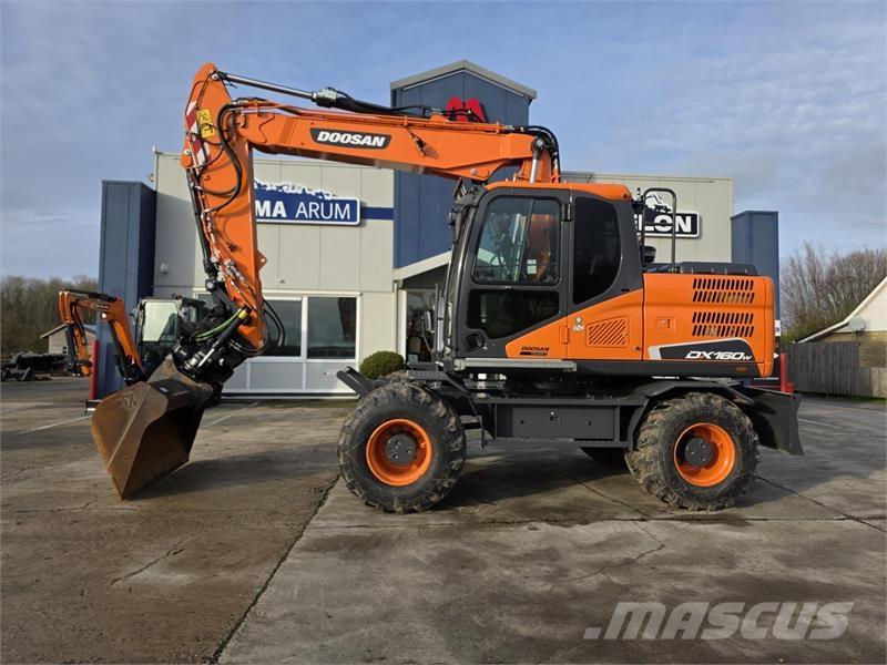 Doosan DX160W-5 Wheeled excavators