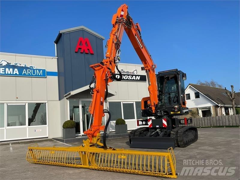 Doosan DX63-3 Mini excavators  7t - 12t