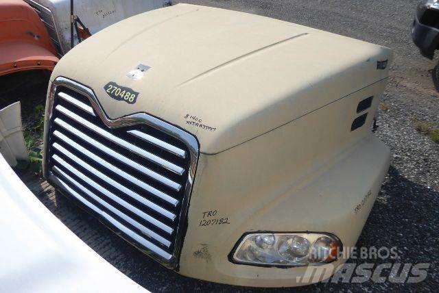 Mack CXU612 Other components
