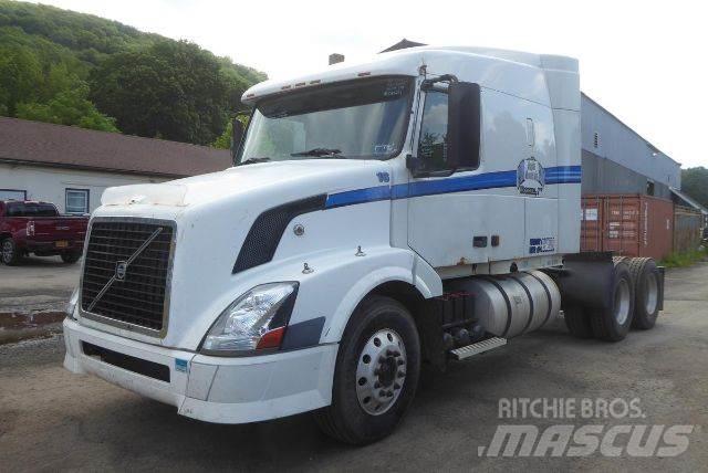 Volvo VNL64T Prime Movers