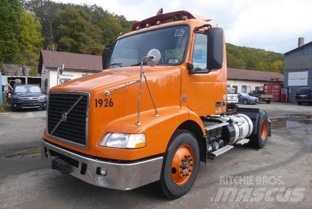 Volvo VNM42T Chassis Cab trucks