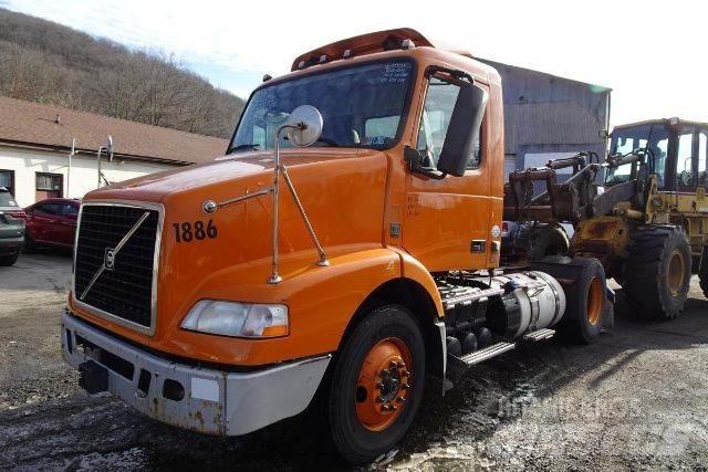 Volvo VNM42T Chassis Cab trucks