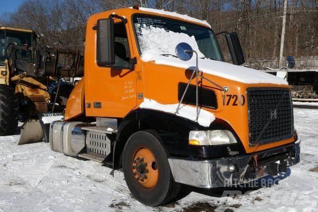 Volvo VNM42T Chassis Cab trucks