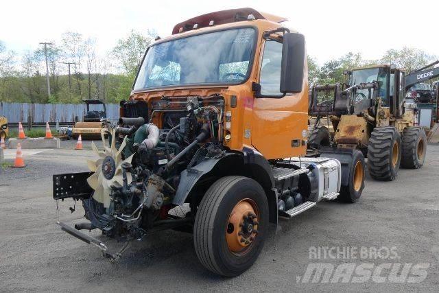 Volvo VNM42T Chassis Cab trucks