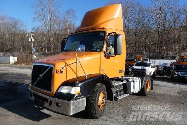 Volvo VNM42T Chassis Cab trucks