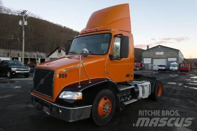 Volvo VNM42T Chassis Cab trucks