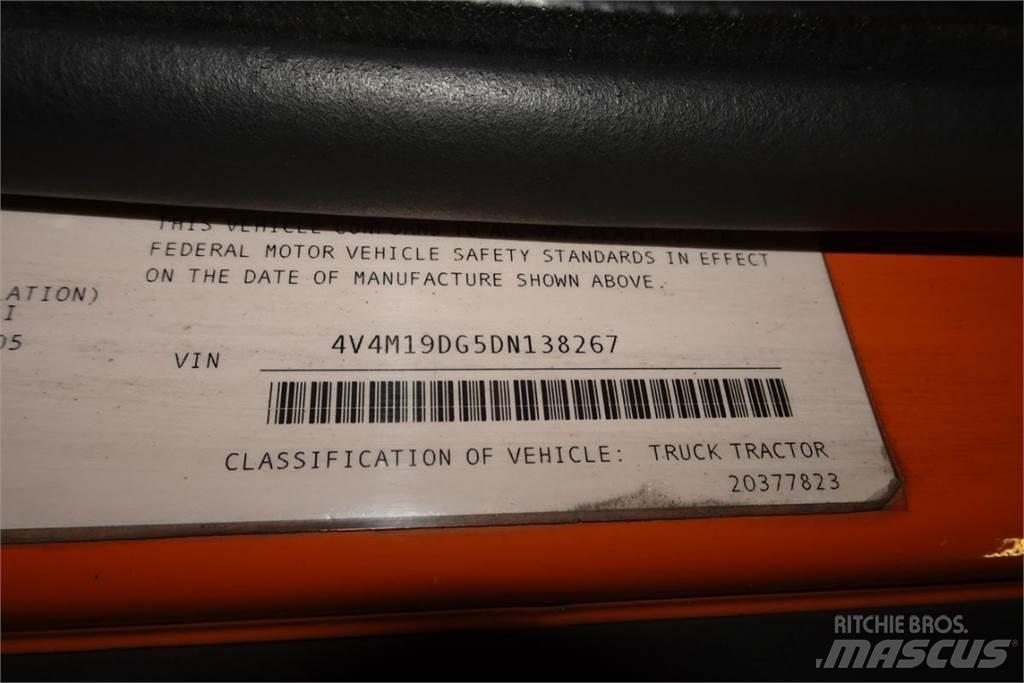 Volvo VNM42T Chassis Cab trucks