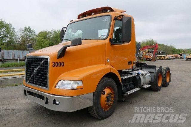 Volvo VNM64T Chassis Cab trucks