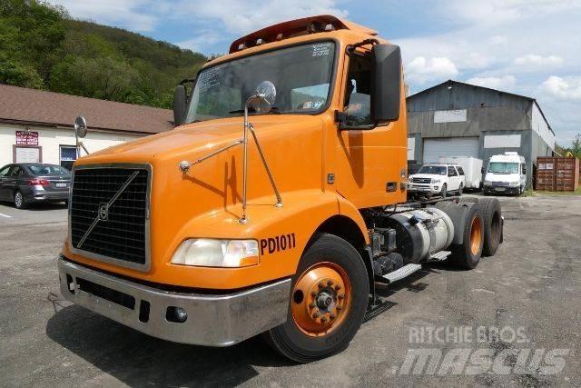 Volvo VNM64T Chassis Cab trucks