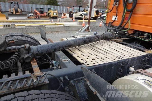 Volvo VNM64T Chassis Cab trucks