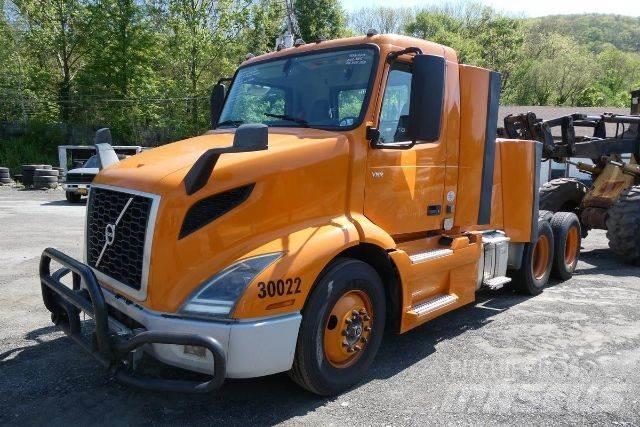 Volvo VNR64T300 Chassis Cab trucks